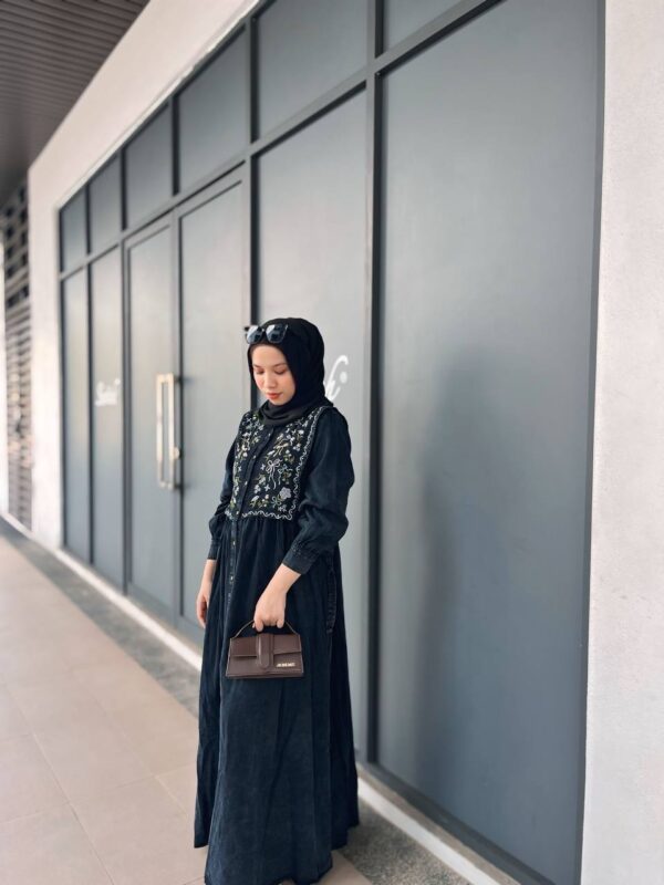 Izzara Rose Embroidery Denim Dress - Image 4